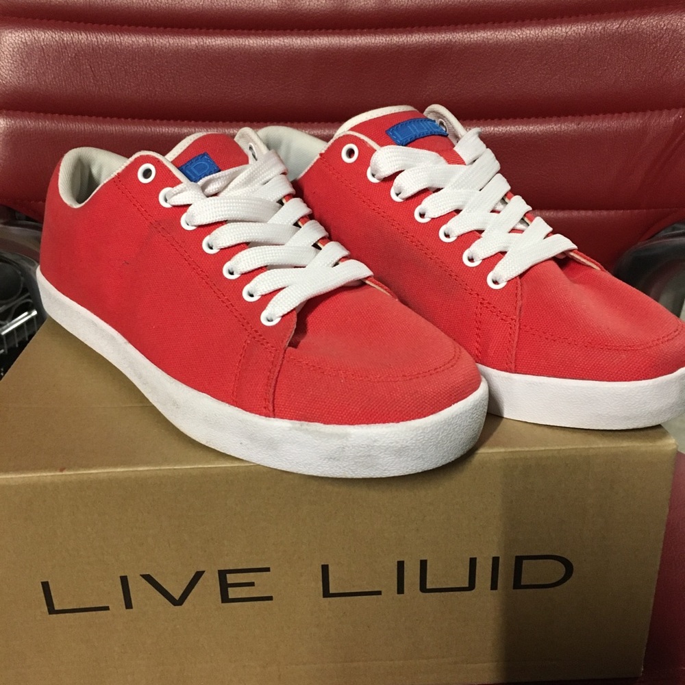 LIUID red&white canvas shoes! Unisex